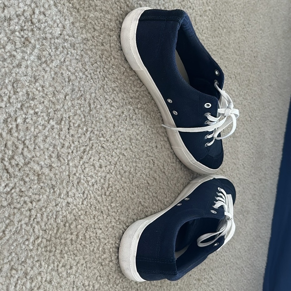FiveFour Men’s Navy Blue & White Sneakers